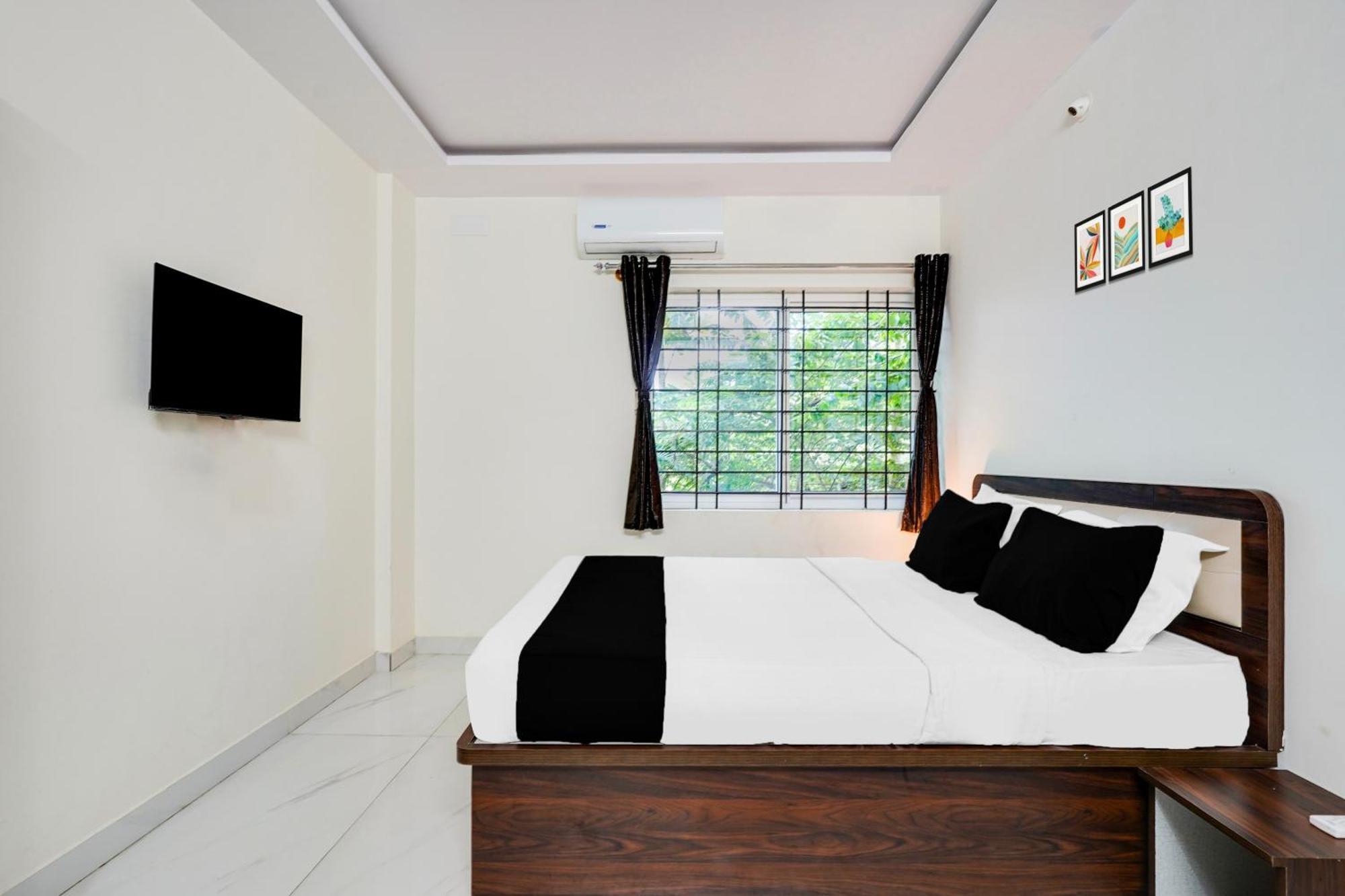 Townhouse Bidadi Formerly Royal Garuda Exteriér fotografie