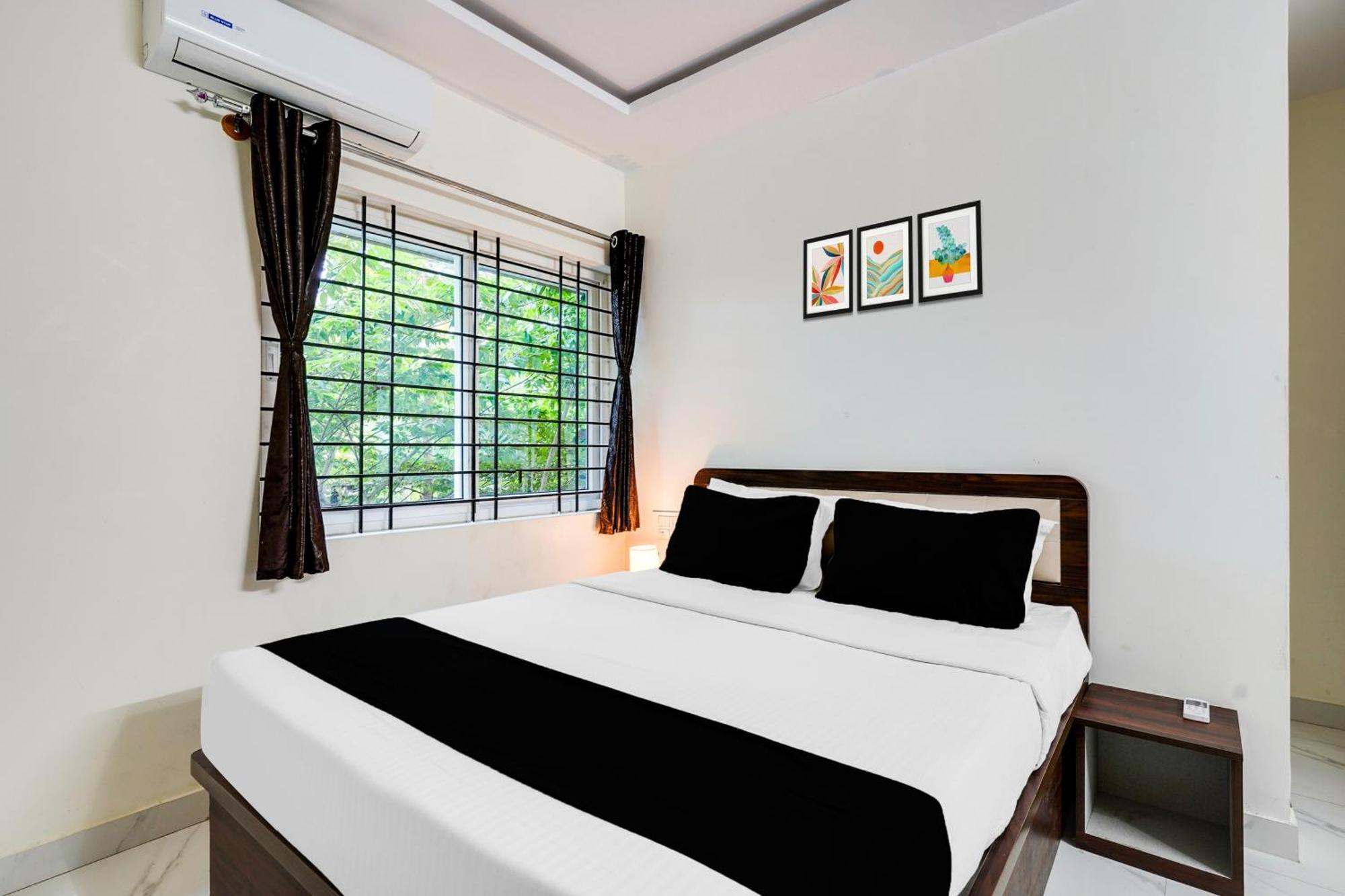 Townhouse Bidadi Formerly Royal Garuda Exteriér fotografie